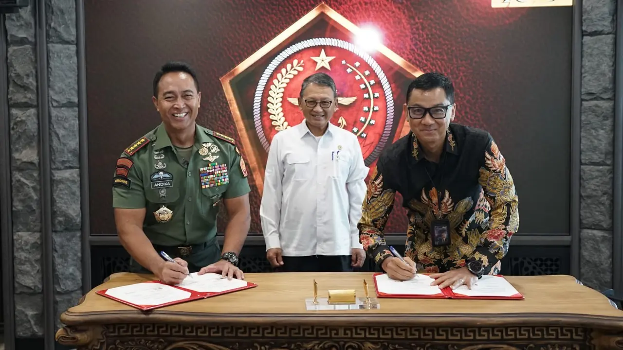 PLN Gandeng TNI untuk Kejar Target Desa Berlistrik di Papua dan Seluruh Pelosok Negeri