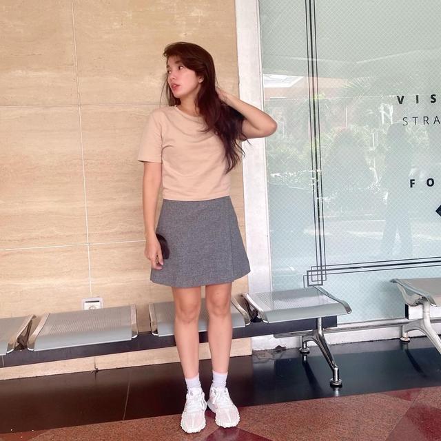 6 Potret Terbaru Ussy Sulistiawaty Usai Turun Berat Badan 27 Kg, Bak ABG