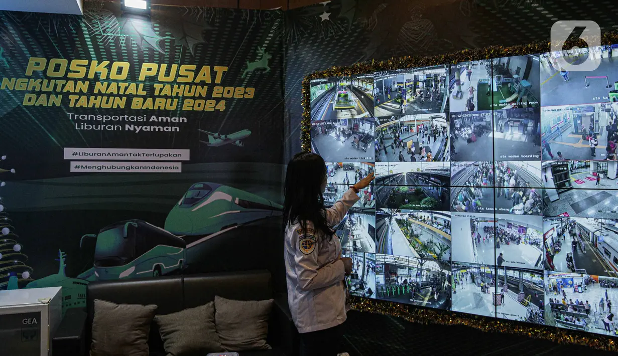 Adapun kebijakan yang dimaksud antara lain memastikan kesiapan sarana dan prasarana transportasi, menyiapkan cadangan sarana angkutan, memastikan kelaikoperasian sarana angkutan dengan melakukan ramp check termasuk sumber daya manusianya. (Liputan6.com/Faizal Fanani)