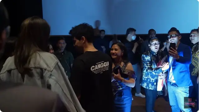 6 Potret Reaksi Luna Maya saat Maxime Bouttier Peluk Prilly Latuconsina, Santai