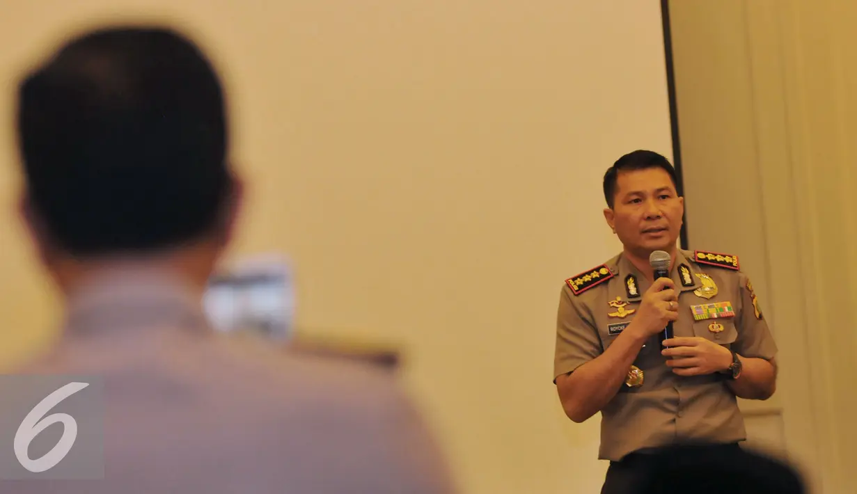 Kombespol Roycke Langie memberikan kata sambutan sebelum penandatangan MOU di kawasan Bandara Soekarno Hatta, Tangerang, Jum'at, (19/2). Polres Bandara dan Lion Air terus meningkatkan keamanan untuk penumpang LionAir. (Liputan.com/Faisal R Syam)