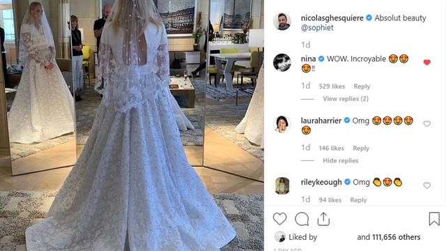 Foto gaun pengantin Sophie Turner (Instagram/ nicolasghesquiere)