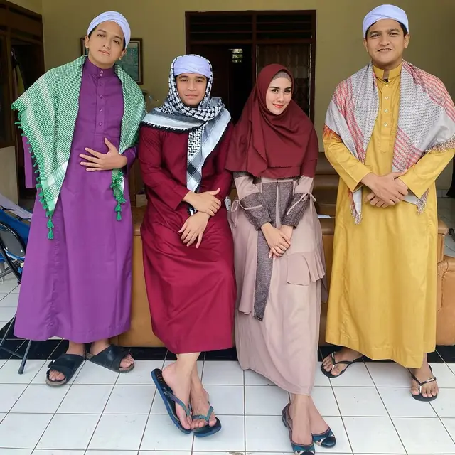 Syahnaz Sadiqah dan Billy Syahputra (Foto: Instagram/@bilsky16)