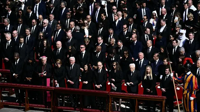 Mengapa Pangeran William Ditempatkan di Barisan Belakang Saat Pemakaman Paus Fransiskus di Vatikan?