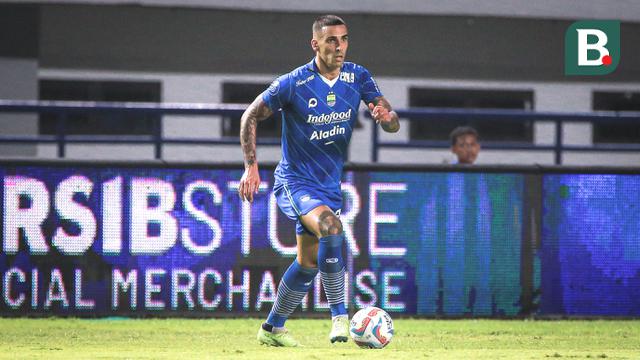 Persib Bandung vs Dewa United - BRI Liga 1 2023/2024