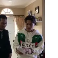 Adek Erfil pengacara Rizky Billar. (Sumber: Instagram/adekerfil)