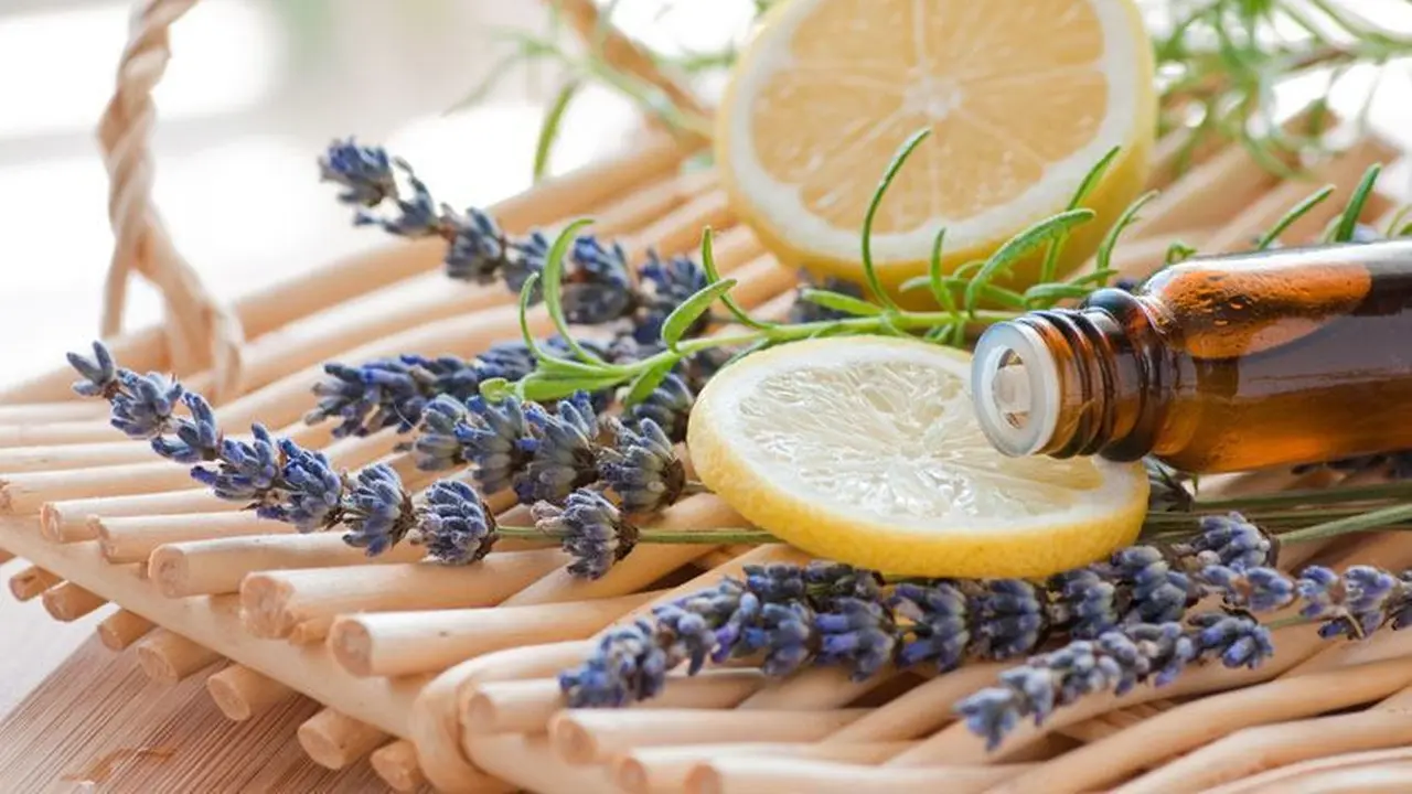 Baru, Essential Oil dalam Bentuk Roll On dari Young Living
