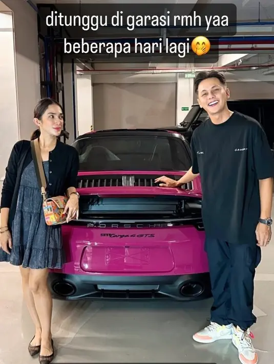 <p>Andhika Pratama pun mengucapakan terima kasih untuk sang istri. Diketahui mobil ini akan dikirimkan ke rumah mereka beberapa hari ke depan. [Foto: instagram.com/ussypratama]</p>