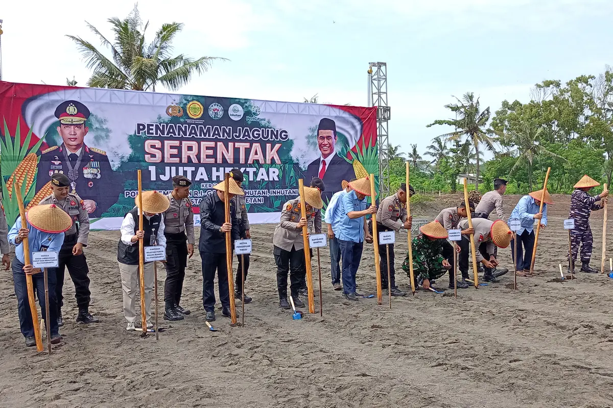 Tanam Jagung Serentak Polri
