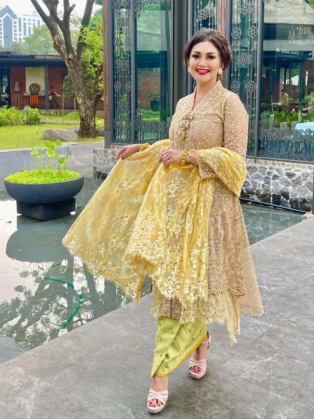 Potret Dulu dan Kini Bella Saphira yang Cantik Awet Muda/Instagram @bellasaphiraofficial