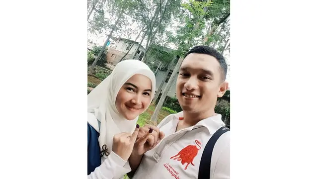 Diam-Diam Sudah Jadi Mualaf, Ini 7 Potret Pesinetron Giovanni Tobing
