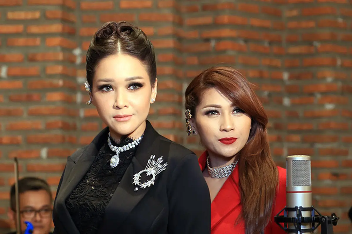 [Bintang] Tata Janeeta - Maia Estianty