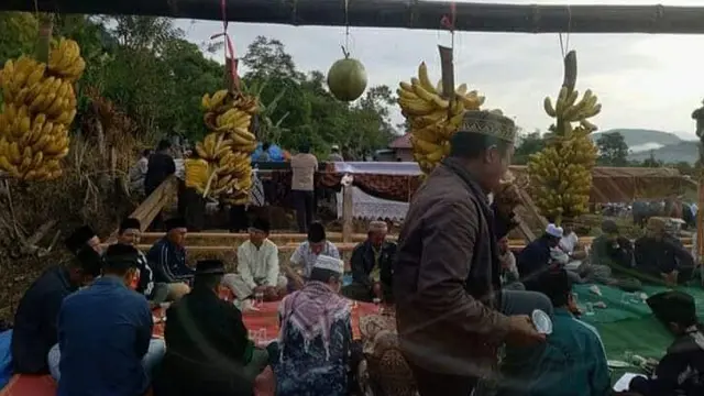 Tradisi Masyarakat Lempur
