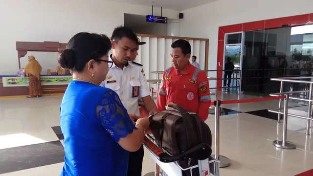 Bandara Jalaluddin Gorontalo.