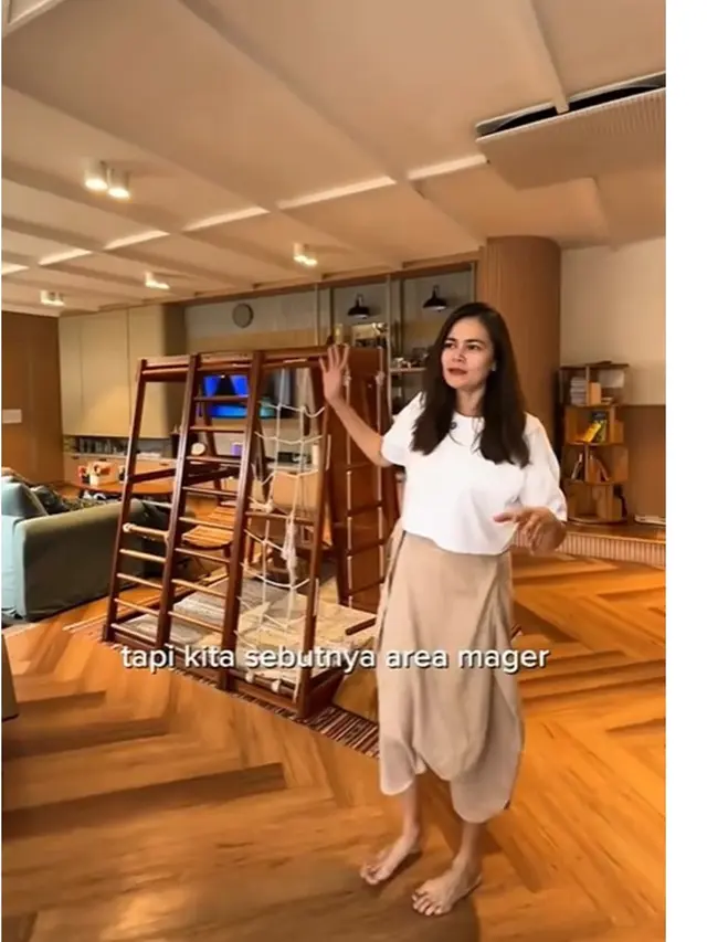 9 Potret Rumah Ringgo Agus Rahman dan Sabai, Hunian 4 Lantai Bergaya Modern Tropis