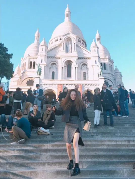 Tak menutupi berita tersebut, pihak agensi mengatakan bahwa keduanya sudah mengakhiri hubungannya pada (24/10) kemarin dengan alasan kesibukan masing-masing. (Instagram/han_ye_seul)