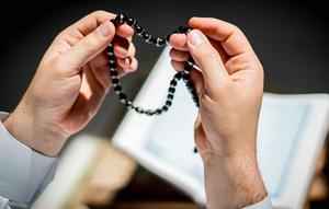 7 Keutamaan Istighfar Sebagai Solusi Permasalahan Hidup.