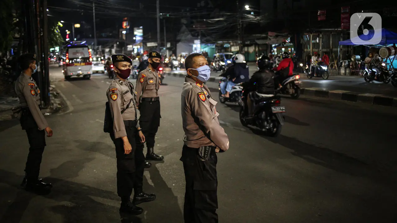 FOTO: Jalan KH Mas Mansyur Sepi dari Takbir Keliling