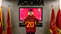 Lorenzo Venturino jadi rekrutan anyar AS Roma pada mercato musim dingin. (X/AS Roma)