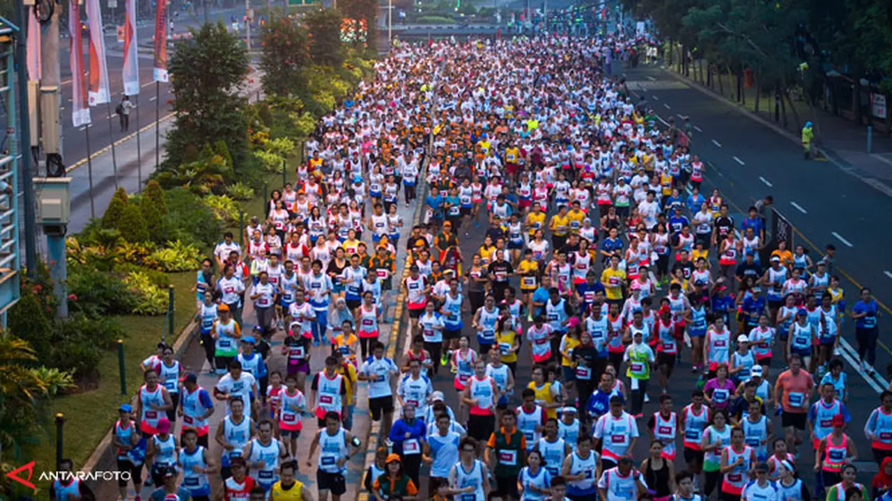marathon-jakarta-131027b.jpg