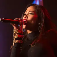 Penampilan Shanty di acara 'Majulah Singapura - Our Golden Jubilee' (dalam rangka ulang tahun Singapura ke-50) mendapat respon positif dari penonton bahkan dari anggota Dewan Singapura. (Anastasia Darsono/Bintang.com)