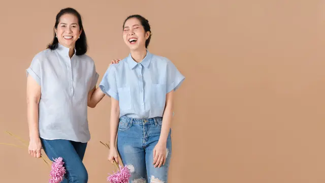 Perempuan Ini Diadopsi di Usia 25 Tahun dan Berhasil Membuat Hidupnya Bahagia