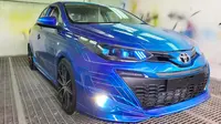 Modifikasi airbrush pada sedan Toyota (Tomi Airbrush)