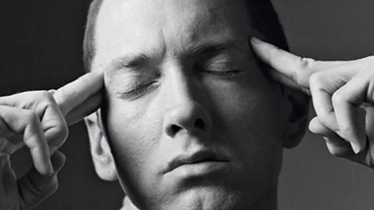 Lirik Eminem Terkandung Banyak Referensi Narkoba