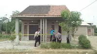 Satu keluarga di Kampung Gegeneng, Desa Sukadalem, Kecamatan Waringin Kurung, Kabupaten Serang, Banten, menjadi korban pembunuhan. (Yandhi Deslatama/ Liputan6.com)