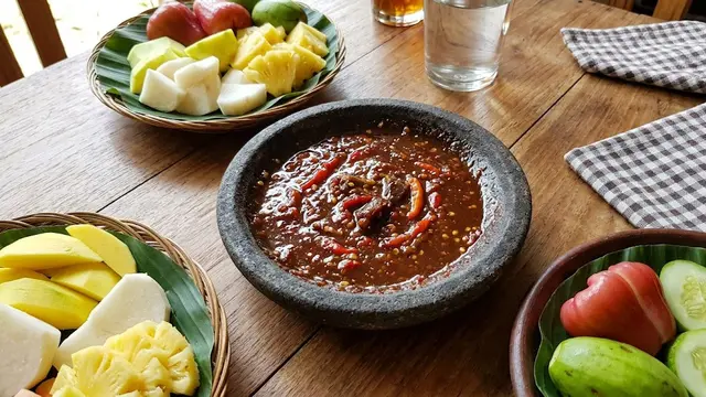 Resep Bumbu Rujak Gula Merah Tanpa Kacang