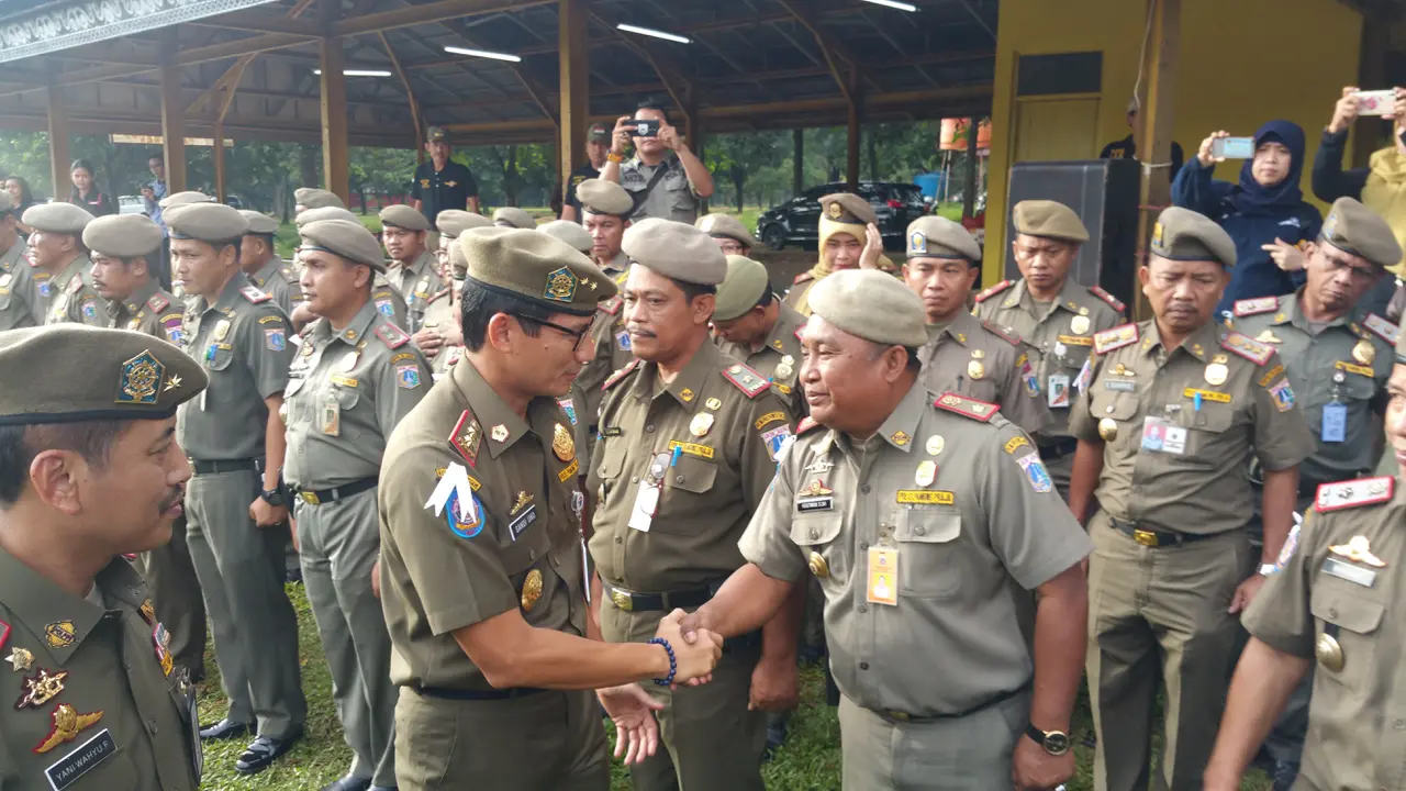 sandiaga satpol PP