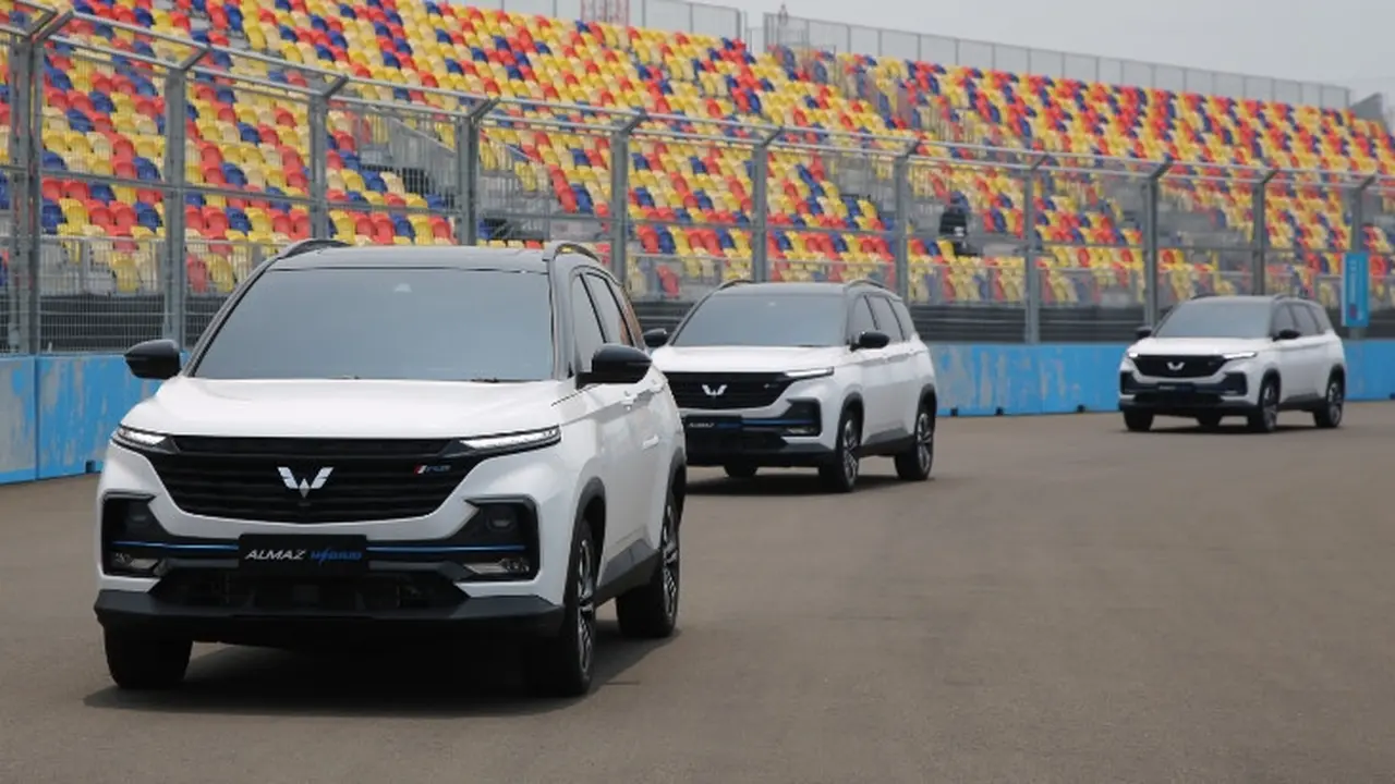 Wuling Almaz Hybrid
