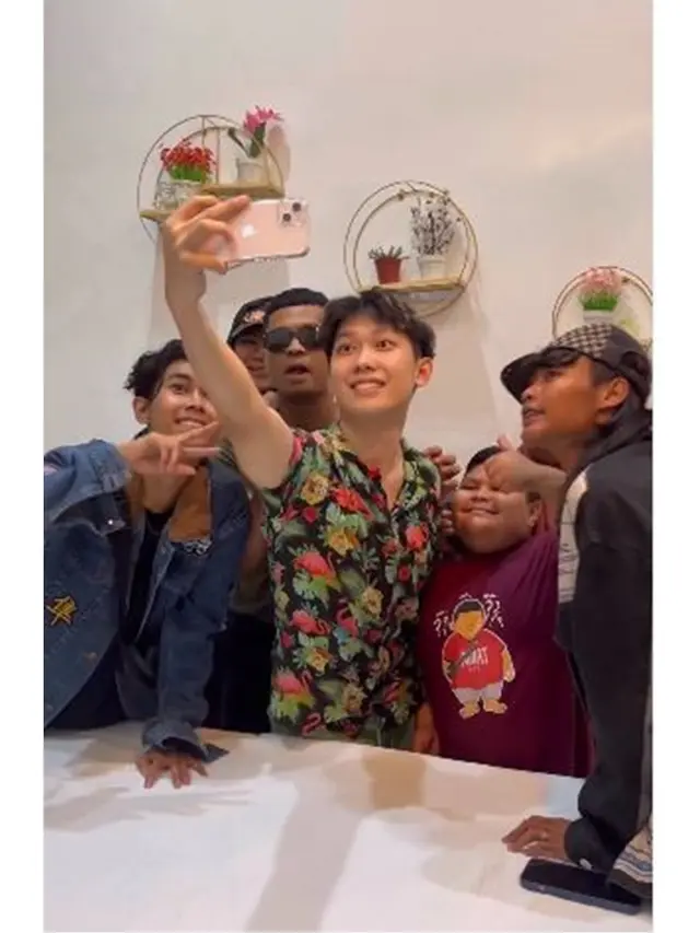 6 Momen Tujuh Sosok Viral Tahun 2022 Kumpul Bareng, Bonge Hingga Alif Cepmek
