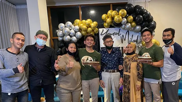 Meninggal Dunia, Ini 7 Potret Kenangan Rizki dan Ridho D'Academy Bersama Sang Ayah