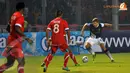 Kapten Steven Gerrard menjadi jenderal lini tengah Liverpool saat melawan Indonesia XI di Stadion GBK (Liputan6.com/Helmi Fithriansyah)