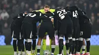 Gary Neville Kritik Keras Chelsea soal Ritual Huddle Pra-Pertandingan: Omong Kosong dan Cuma untuk Gimmick