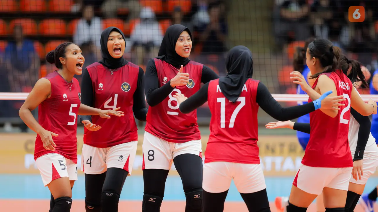 Foto: Tangis Megawati Pecah, Timnas Voli Putri Indonesia Susah Payah Amankan Medali Perunggu SEA Games 2025
