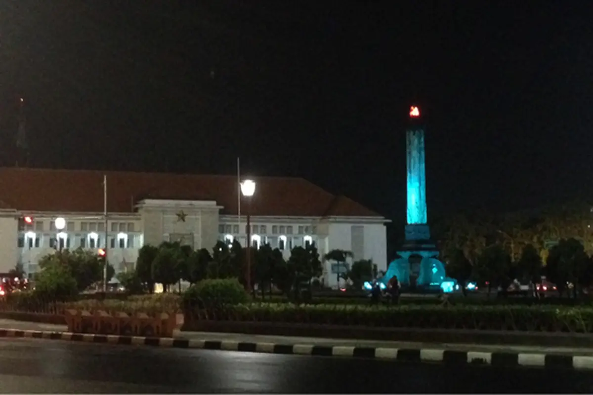 Potret Ikon Kota Semarang yang Makin Terang dengan Lampu Hemat Energi