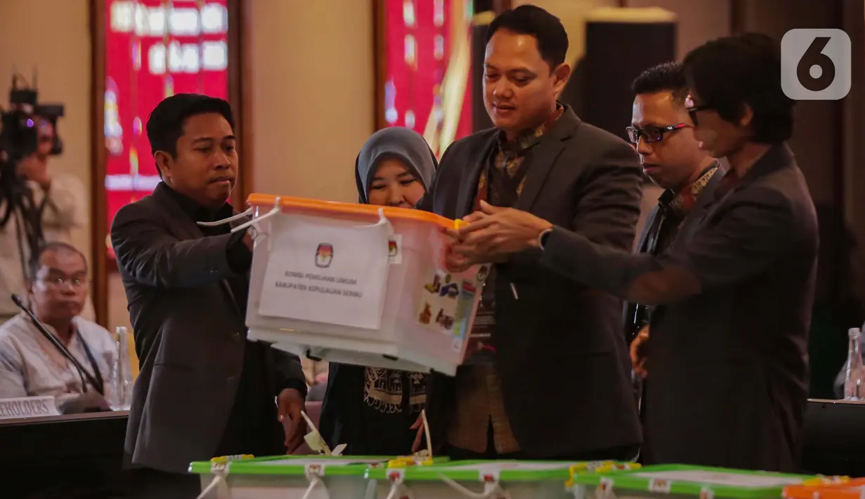 Sebelumnya diketahui, berdasarkan hasil rekapitulasi perolehan suara Pemilihan Gubernur DKI Jakarta 2024 di tingkat kabupaten/kota yang dilakukan Komisi Pemilihan Umum (KPU) Provinsi Jakarta, pasangan calon nomor urut 3, Pramono Anung-Rano Karno, menang di seluruh wilayah Jakarta. (Liputan6/Angga Yuniar)
