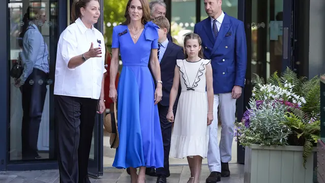 Sentuhan Tangan Kate Middleton pada Tampilan Chic Putri Charlotte Saat Nonton Bareng Wimbledon 2025
