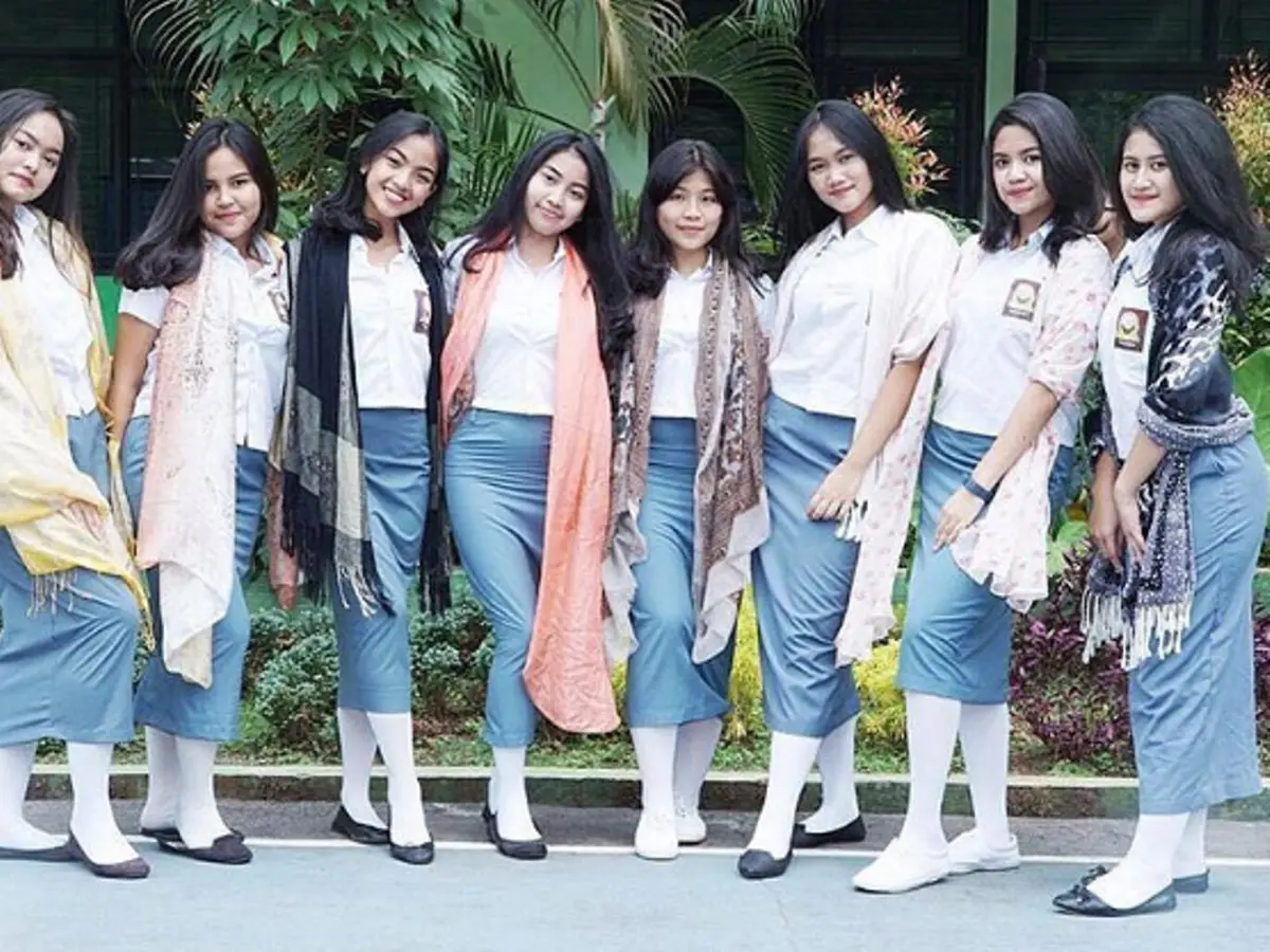 Begini Jadinya Kalau Style Anak SMA Terlalu Kekinian - Fashion Fimela.com
