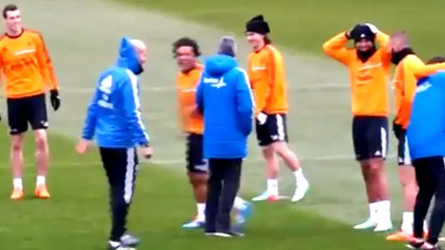[VIDEO] Aksi Jahil Pepe dan Marcelo Sukses Buat Zidane Panik