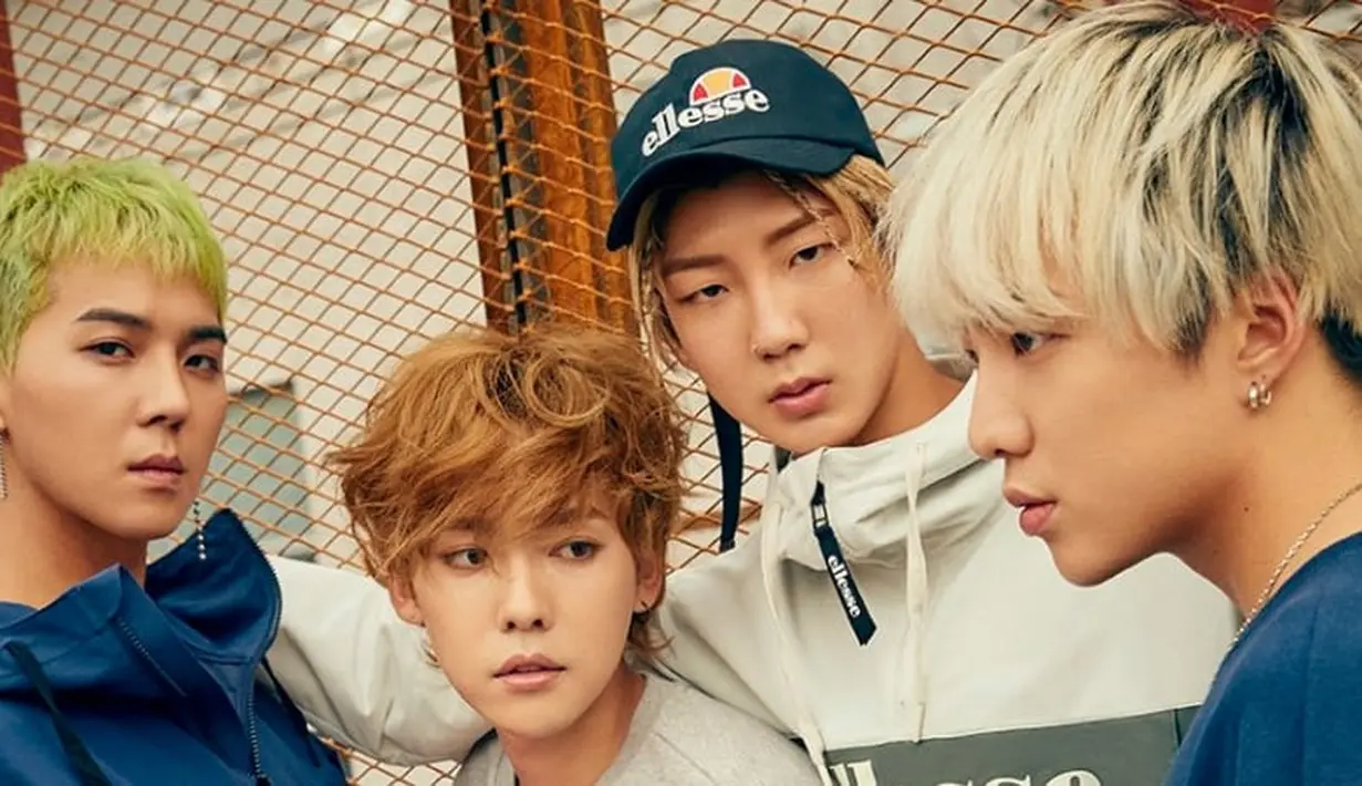 "Kami merasa harus bisa satu level dengan mereka. Chart menunjukkan apa yang disukai oleh publik," lanjutnya. (Foto: Soompi.com)