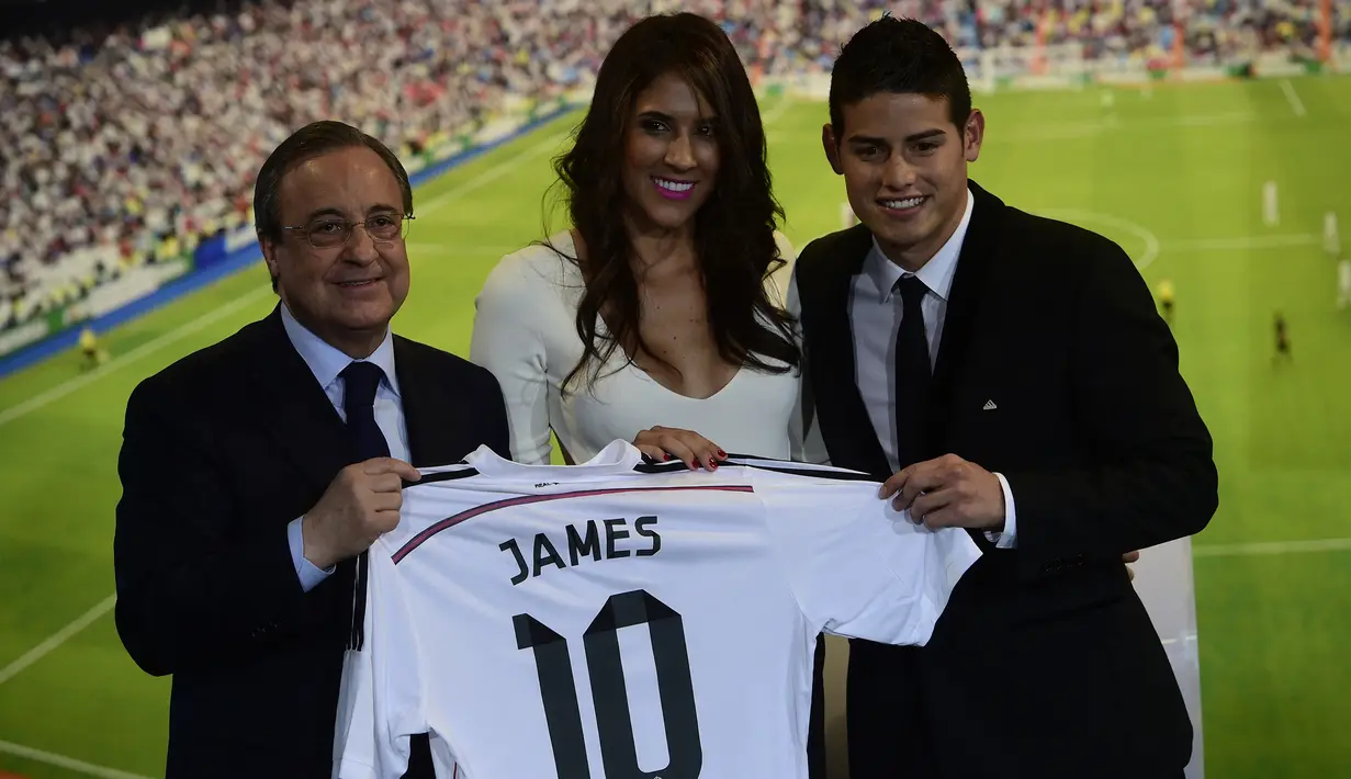 James Rodriguez. Real Madrid mendatangkannya dari AS Monaco pada awal musim 2014/2015 usai tampil oke di Piala Dunia 2014. Ia ditebus senilai 75 juta euro dan bertahan selama 6 musim hingga 2019/2020, di mana dua musim di antaranya ia dipinjamkan ke Bayern Munchen. (AFP/Pierre-Philippe Marcou)