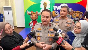 Kepala Biro Penerangan Masyarakat Divisi Humas Polri, Brigjen Pol. Trunoyudo Wisnu Andiko, mengingatkan masyarakat agar mewaspadai potensi penipuan berkedok tiket nonton bareng serta praktik judi bola menjelang penyelenggaraan Piala Dunia 2026. (Polri)