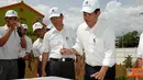 Citizen6, Jakarta Pusat: IGA. Ngurah Adnyana memukul kentongan tanda diresmikannya Taman Perubahan di Gardu Induk Karet, Jakarta Pusat, Senin (5/12). (Pengirim: Agus Trimukti)