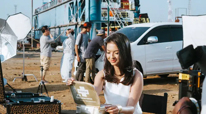 Kemanapun aku selalu bawa tas P3K yang berisi Sampo PANTENE Hair Fall Control dan Kondisioner 3 Minute Miracle Hair Fall Control jadi rambut ku bisa bertahan dari polusi berkat PANTENE