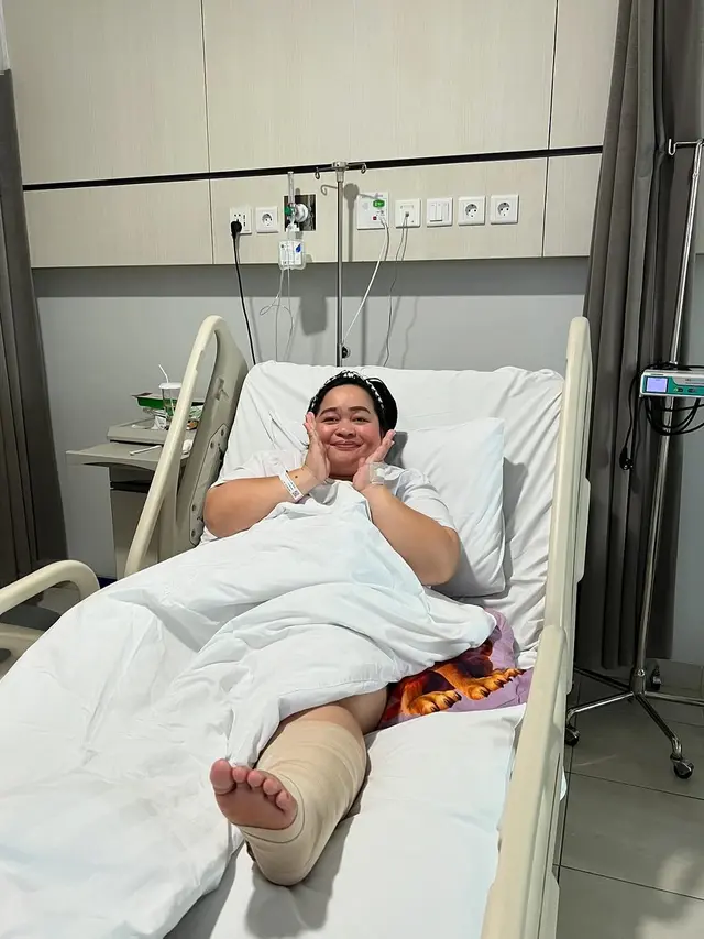 Sinyorita Esperanza Jalani Operasi