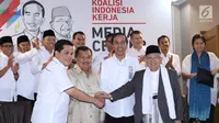 Bakal Calon Presiden petahana, Joko Widodo (kedua kanan depan) bersama Ketua Dewan Pengarah Tim Kampanye, Jusuf Kalla (kedua kiri depan) dan Ketua Tim Kampanye Nasional, Erick Thohir usai penetapan di Jakarta Jumat (7/9). (Liputan6.com/Helmi Fithriansyah)