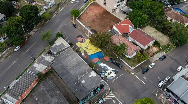Brasil mempercantik kota mereka dengan pernak-pernik sepak bola menjelang pembukaan Piala Dunia 2026. (AFP/Pedro H. Tesch)